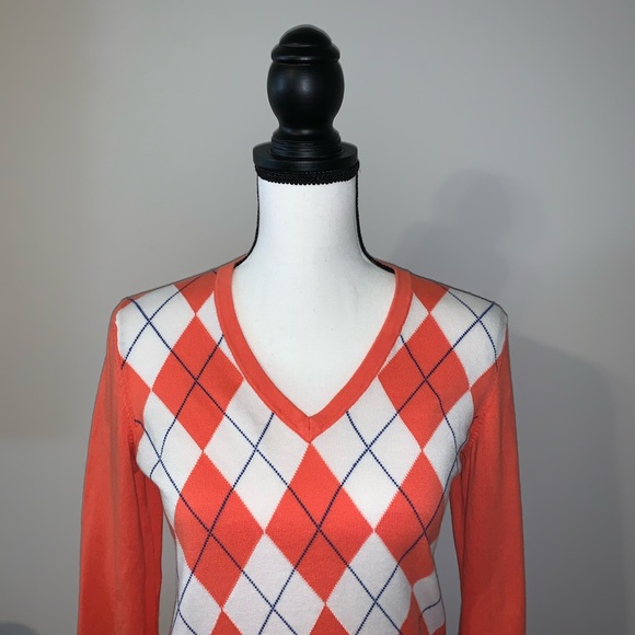 Tommy Hilfiger Sweaters - Tommy Hilfiger EUC size small v-neck sweater